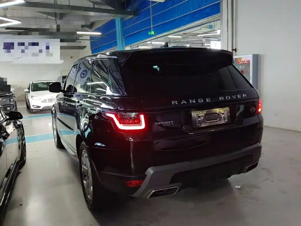 Land Rover Sport PHEV — миниатюра 5