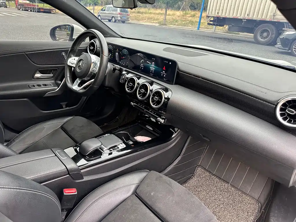 Mercedes-Benz A-Class — миниатюра 14