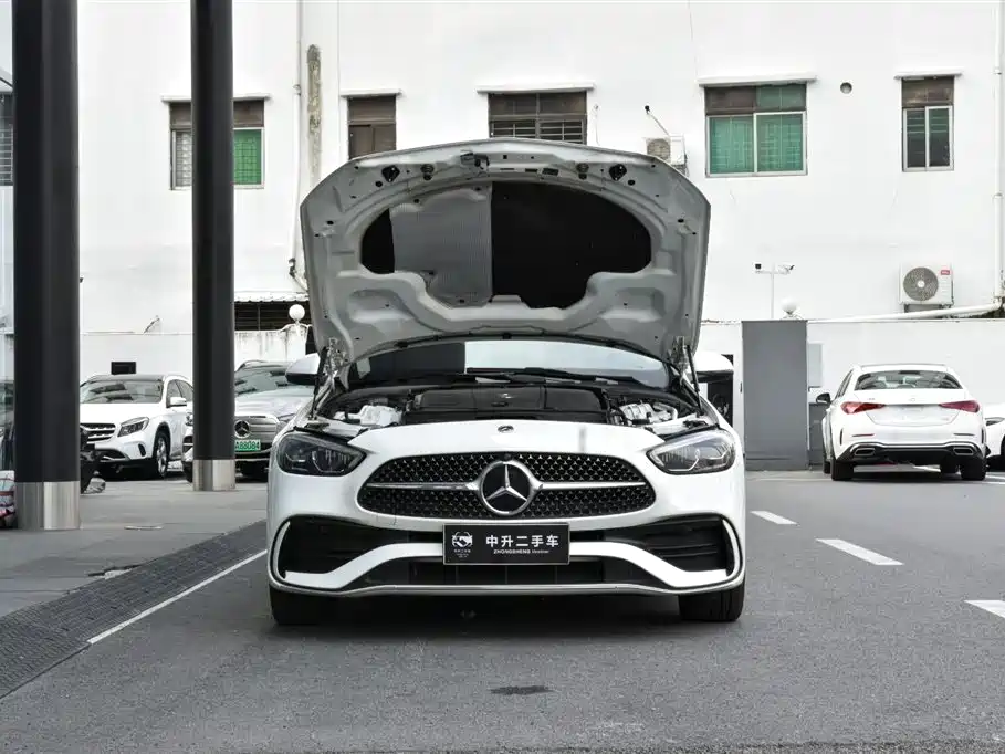 Mercedes-Benz C-Class — миниатюра 8