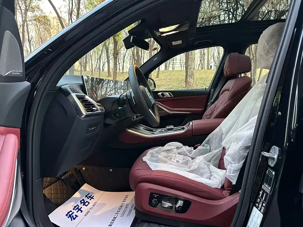 BMW X5 2025 xDrive 40Li M Sport