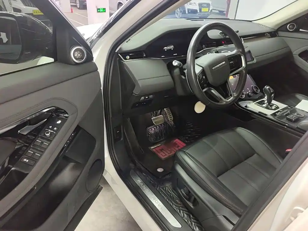 Land Rover Evoque — миниатюра 16