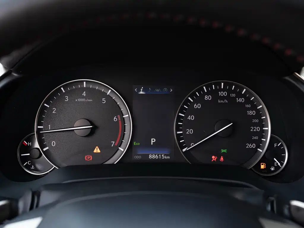 Lexus RX — миниатюра 23