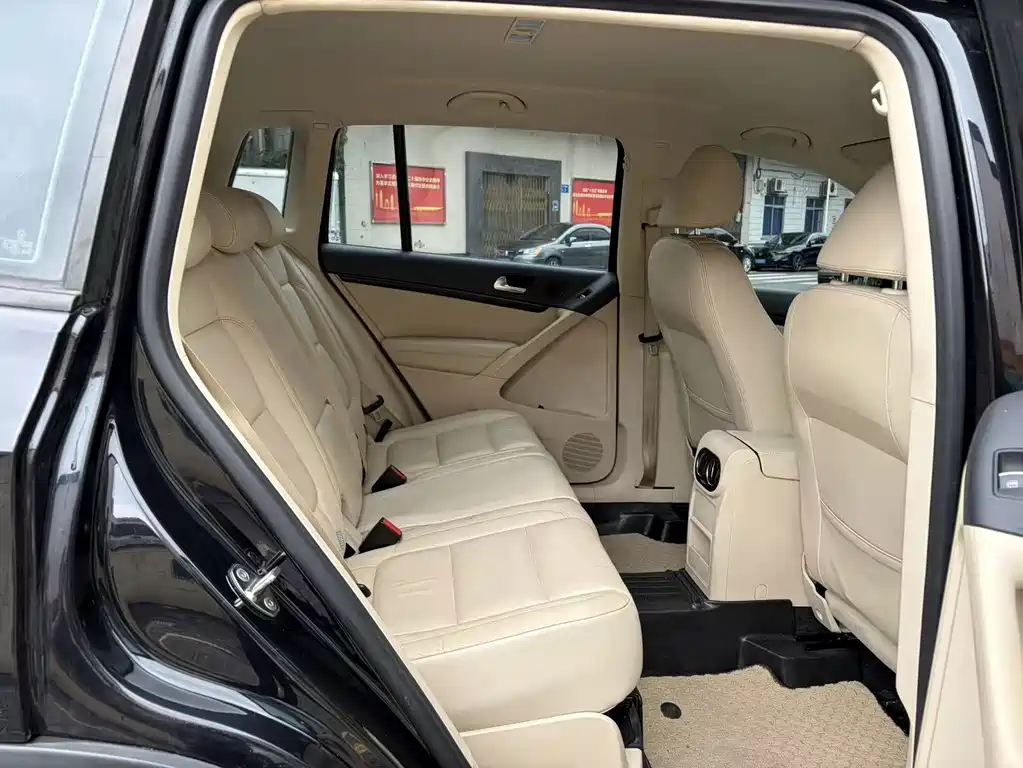 Volkswagen Tiguan — миниатюра 11