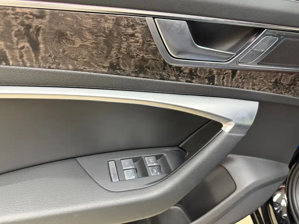 Audi A6L — миниатюра 26