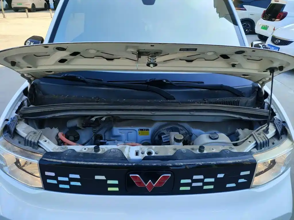 Wuling MINIEV — миниатюра 20