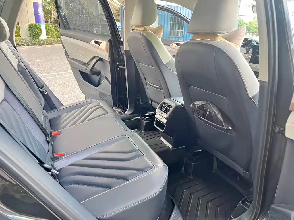 Volkswagen Tharu — миниатюра 9