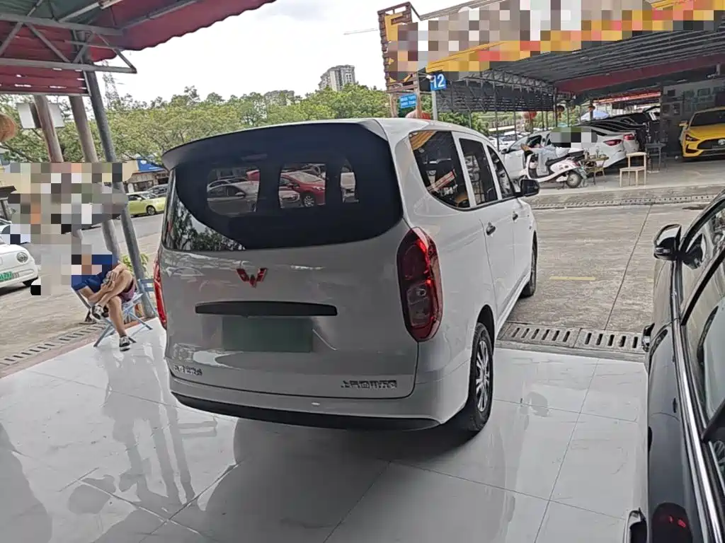 Wuling Hongguang EV — миниатюра 7
