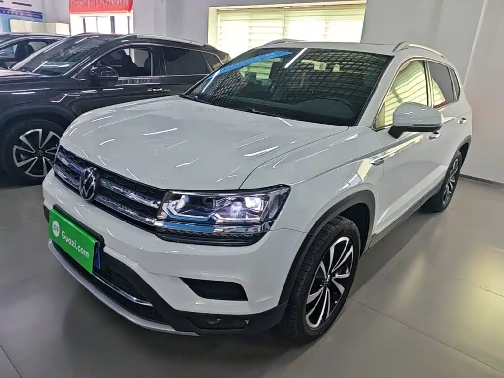 Volkswagen Tharu — миниатюра 2
