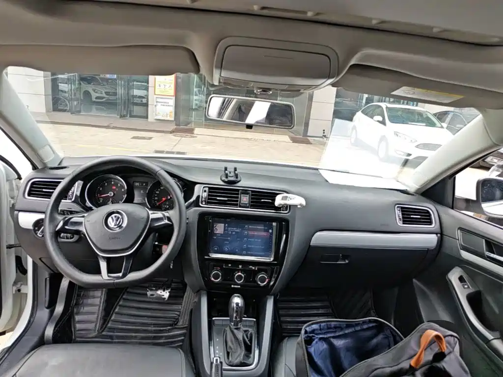 Volkswagen Sagitar — миниатюра 10