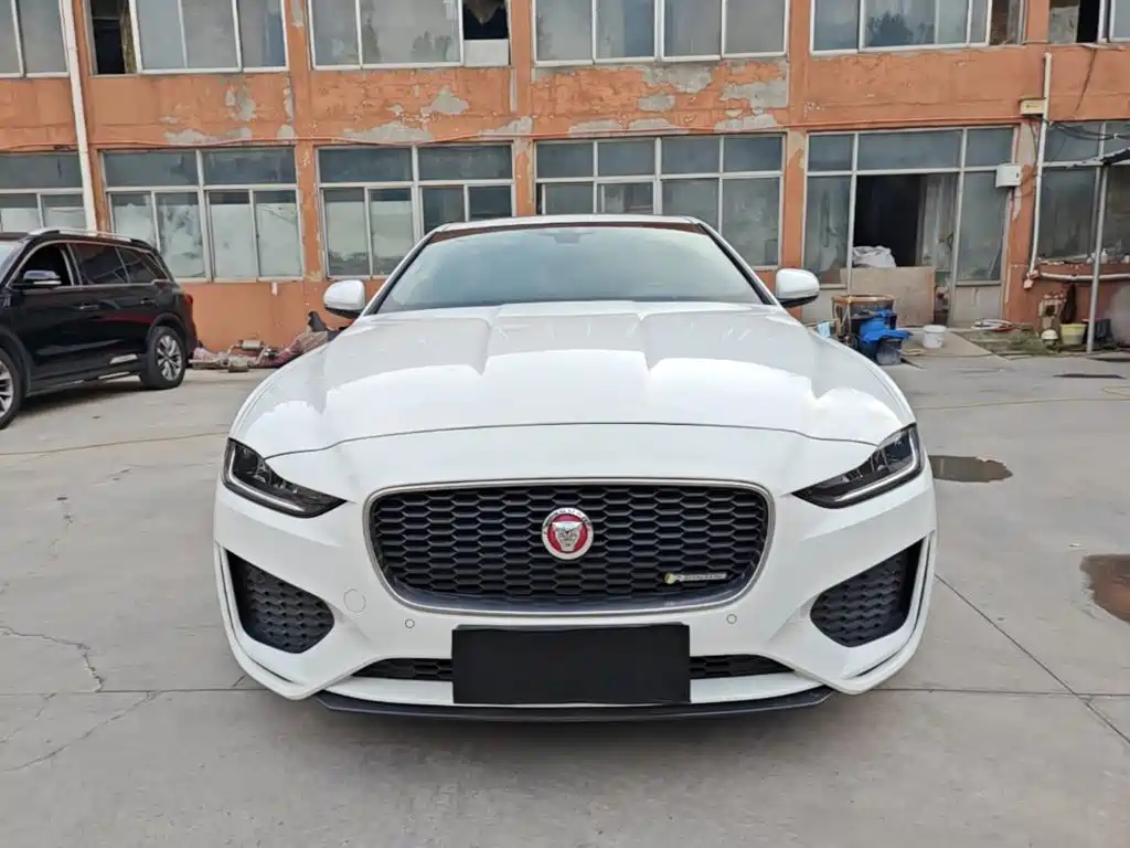 Jaguar XEL — миниатюра 3