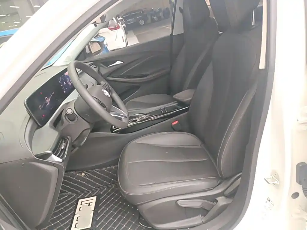 Buick Verano — миниатюра 15