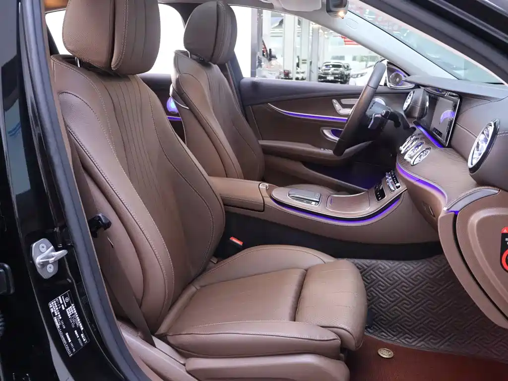 Mercedes-Benz E-Class — миниатюра 21