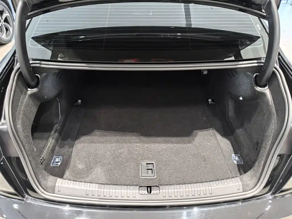 Audi A6L — миниатюра 14