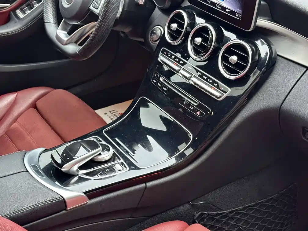Mercedes-Benz C-Class — миниатюра 17