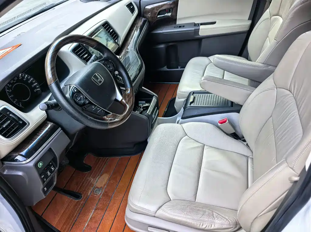 Honda Odyssey — миниатюра 5
