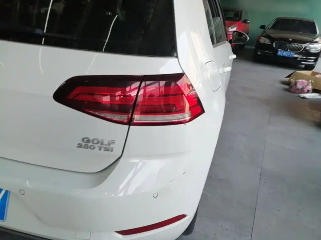 Volkswagen Golf — миниатюра 8