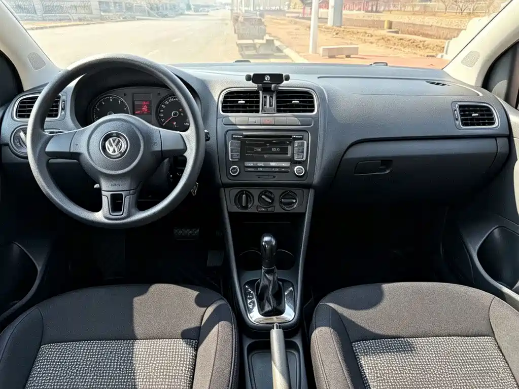 Volkswagen Polo — миниатюра 5
