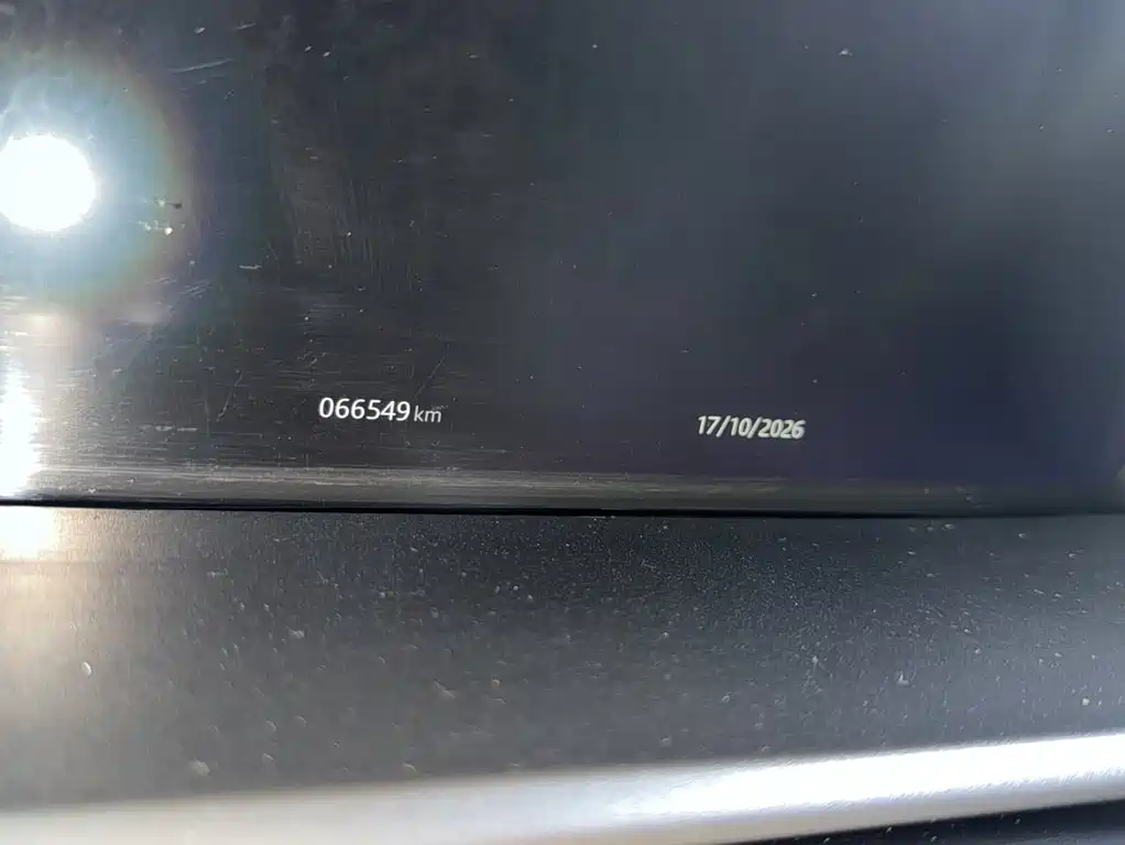 Land Rover Discovery — миниатюра 6