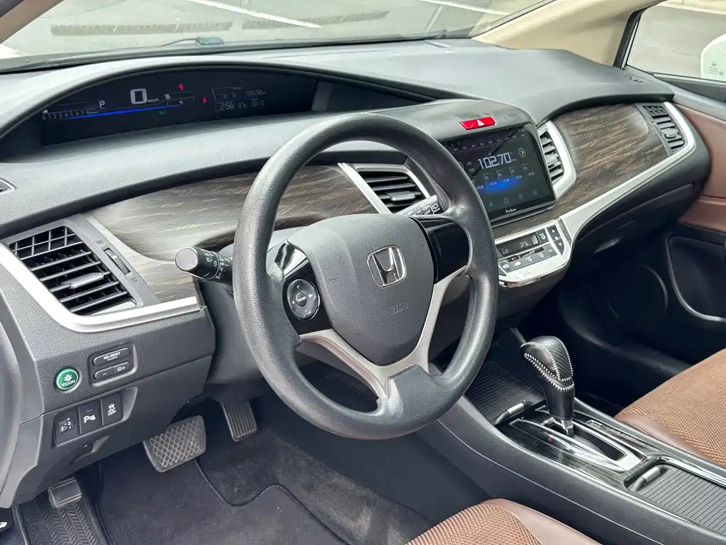 Honda Jade — миниатюра 5