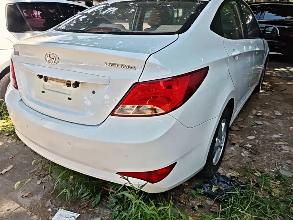 Hyundai Verna — миниатюра 8