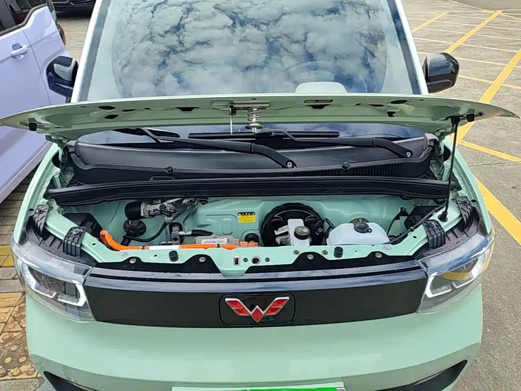 Wuling MINIEV — миниатюра 20