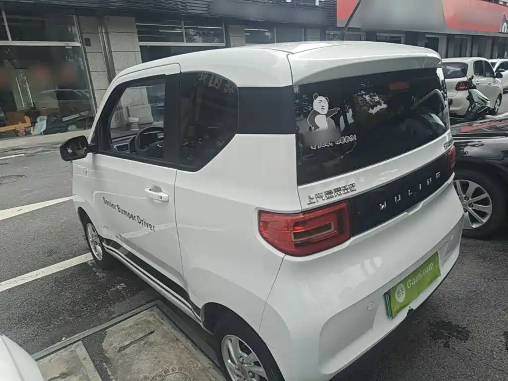 Wuling MINIEV — миниатюра 5