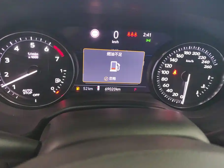 Cadillac CT5 — миниатюра 14
