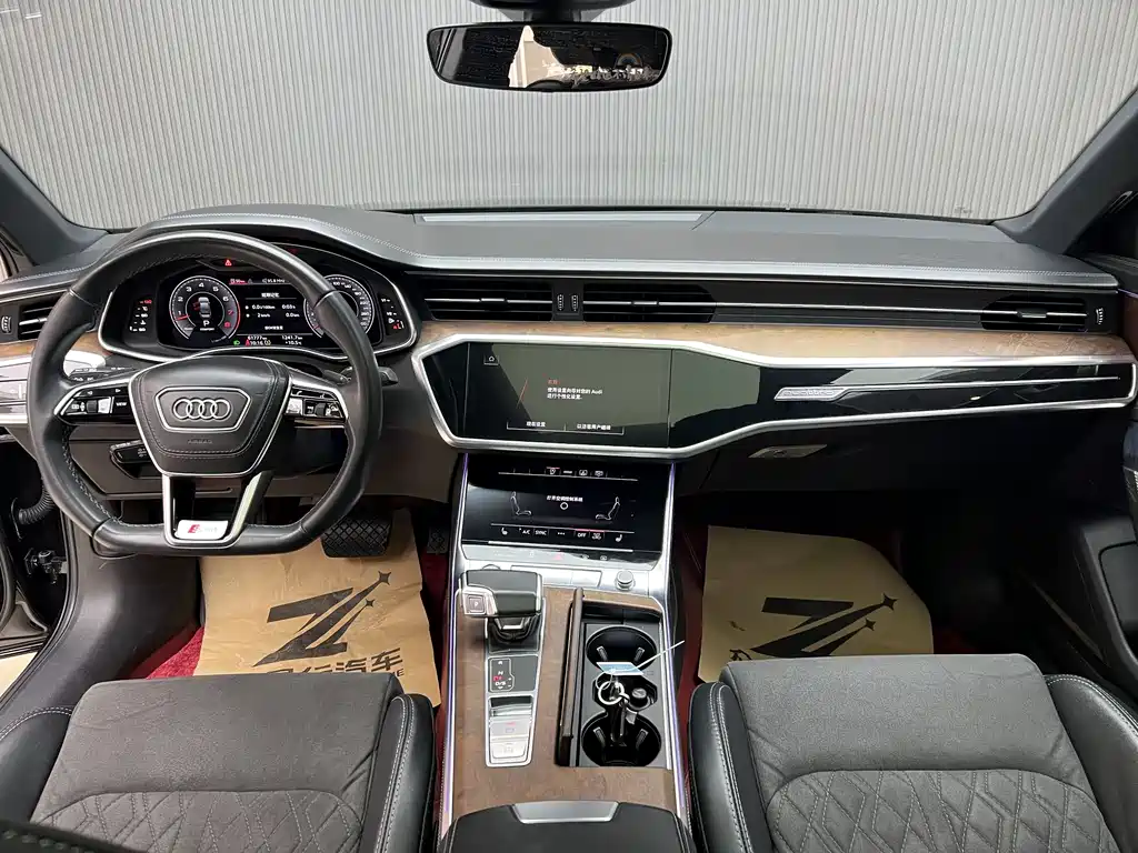 Audi A6L 2023 55 TFSI quattro Premium