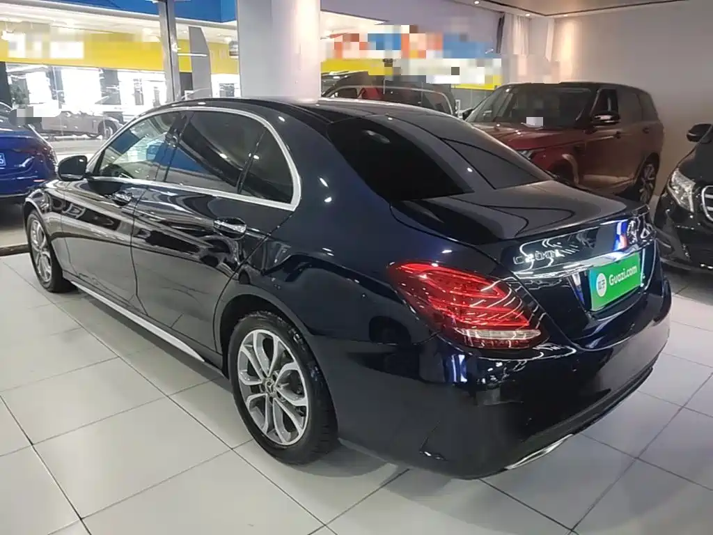 Mercedes-Benz C-Class — миниатюра 5