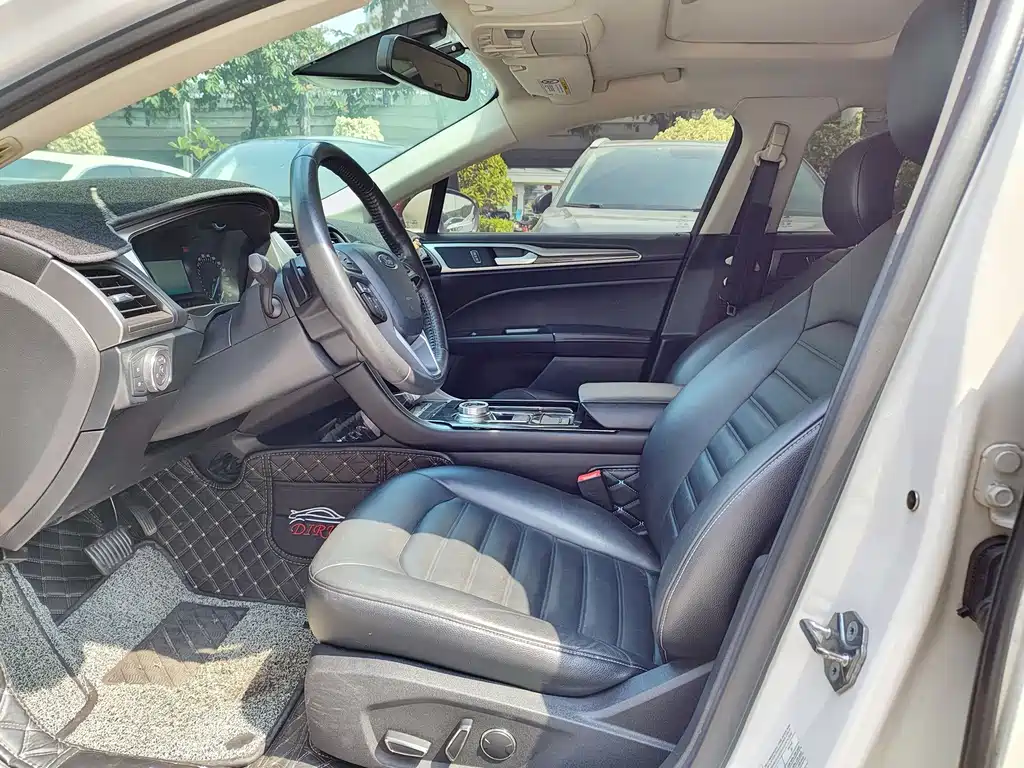 Ford Mondeo — миниатюра 6