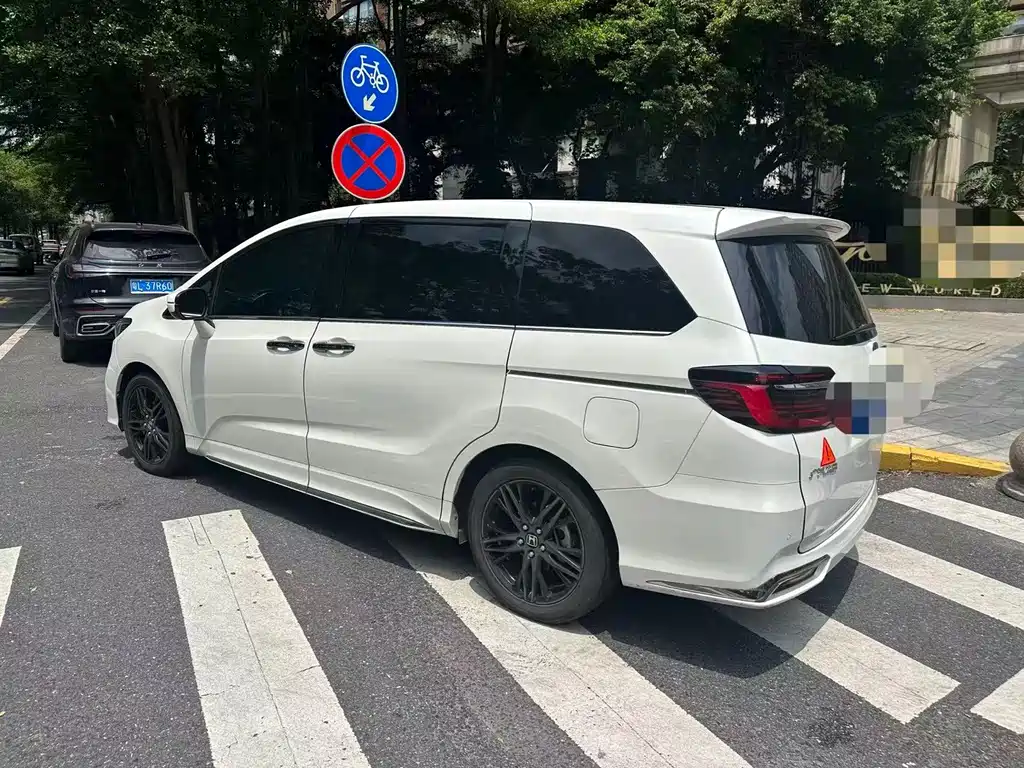 Honda Odyssey — миниатюра 8
