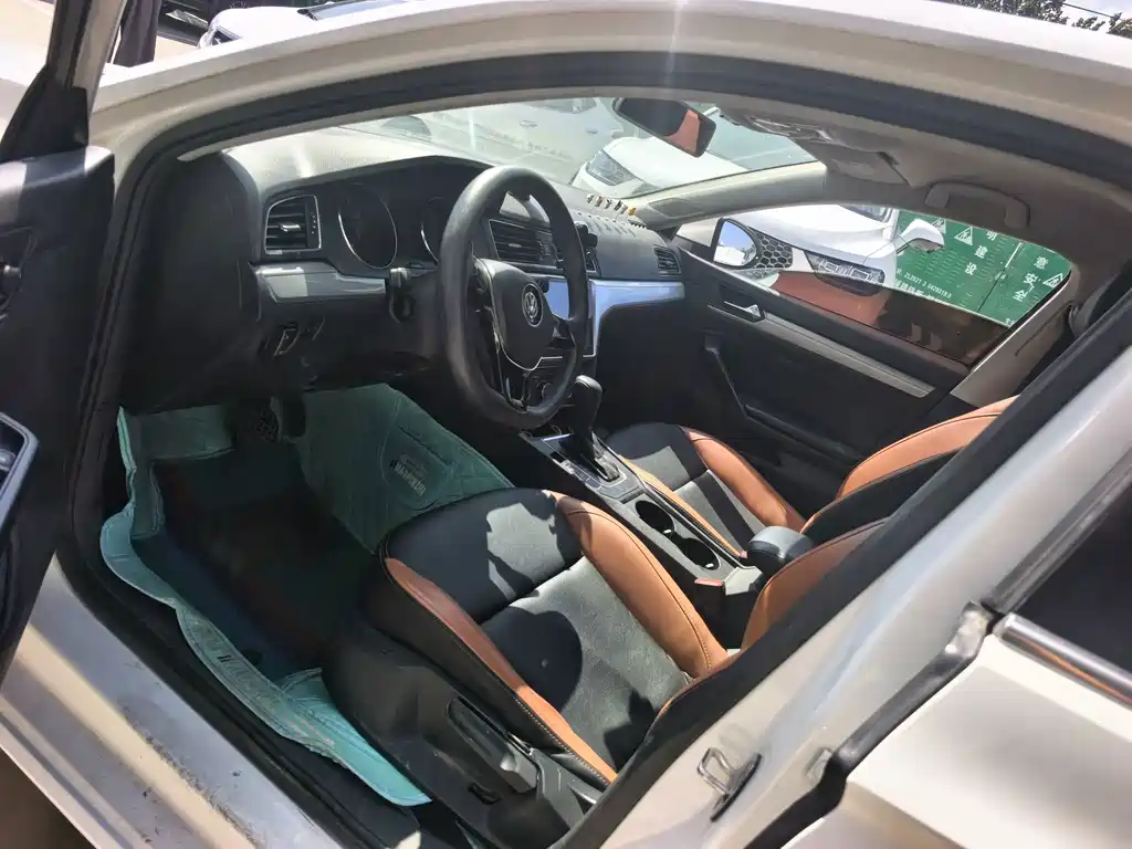 Volkswagen Lamando — миниатюра 8