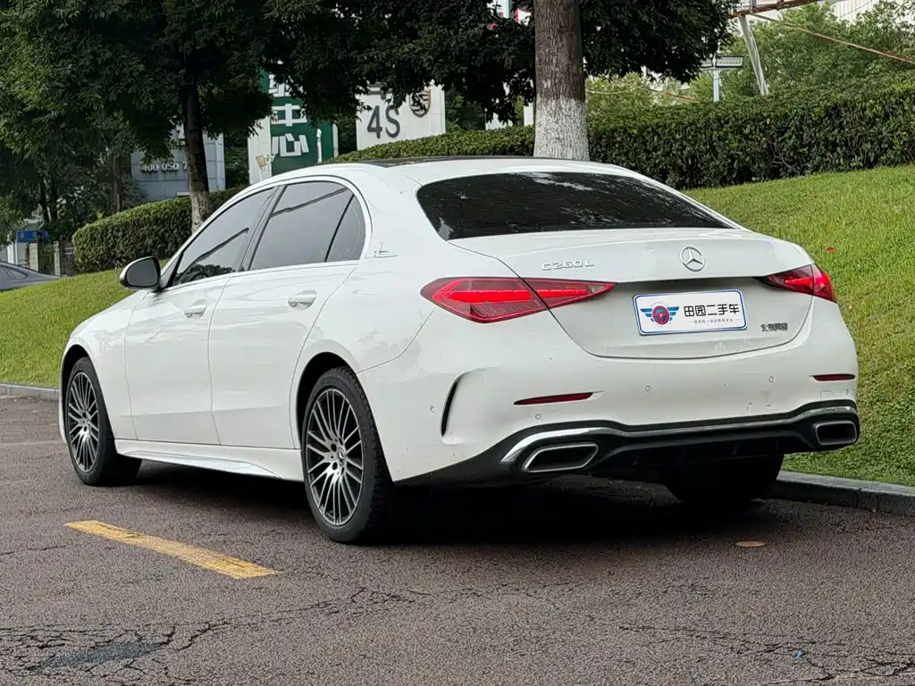 Mercedes-Benz C-Class — миниатюра 4