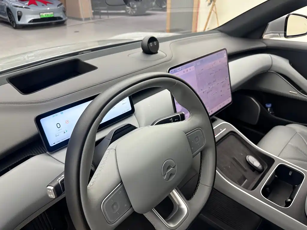 NIO ET5T 2025 75kWh Touring