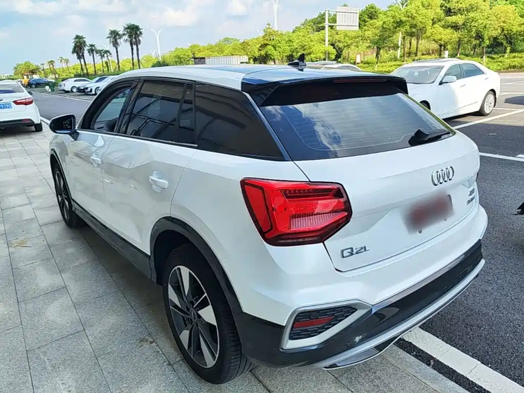 Audi Q2L — миниатюра 5