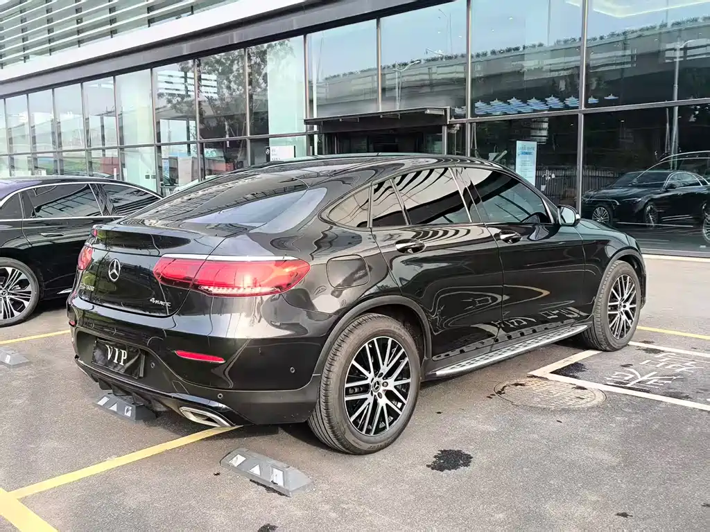 Mercedes-Benz GLC 2020 GLC 300 4MATIC SUV