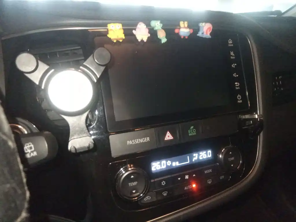 Mitsubishi Outlander — миниатюра 14