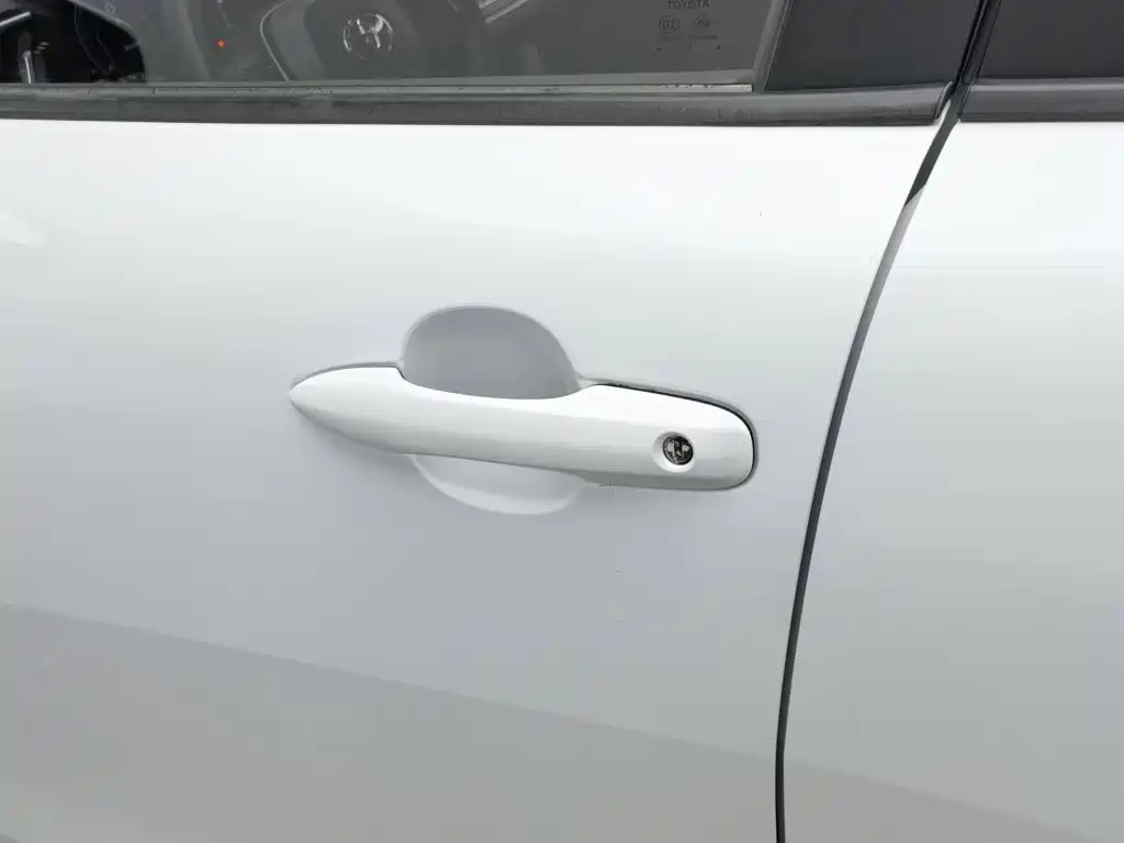 Toyota Frontlander — миниатюра 18