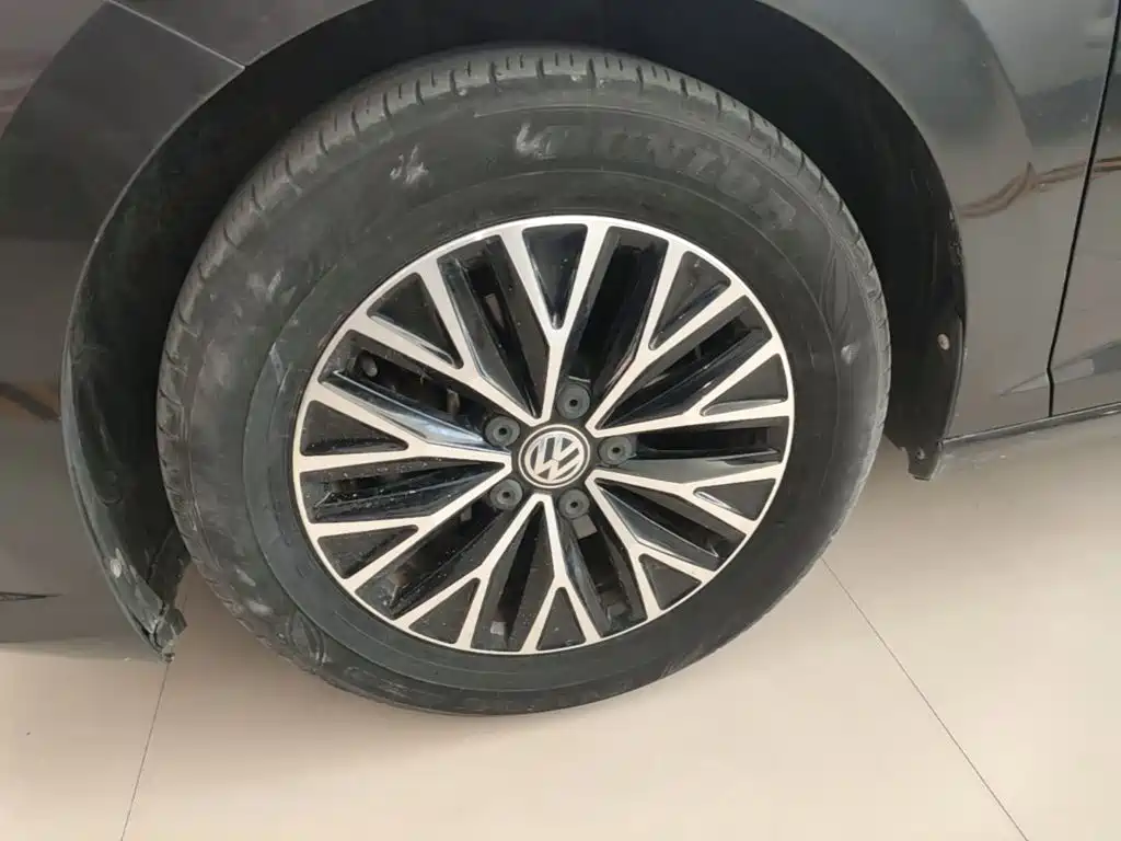 Volkswagen Sagitar — миниатюра 23