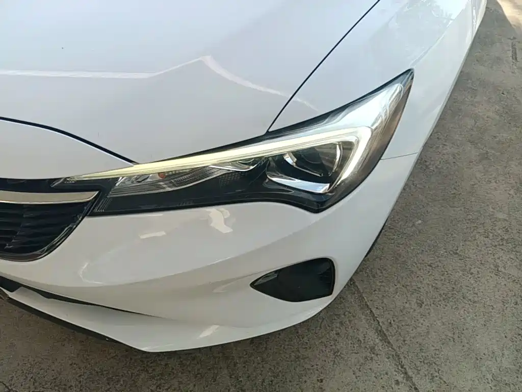 Buick Verano — миниатюра 24