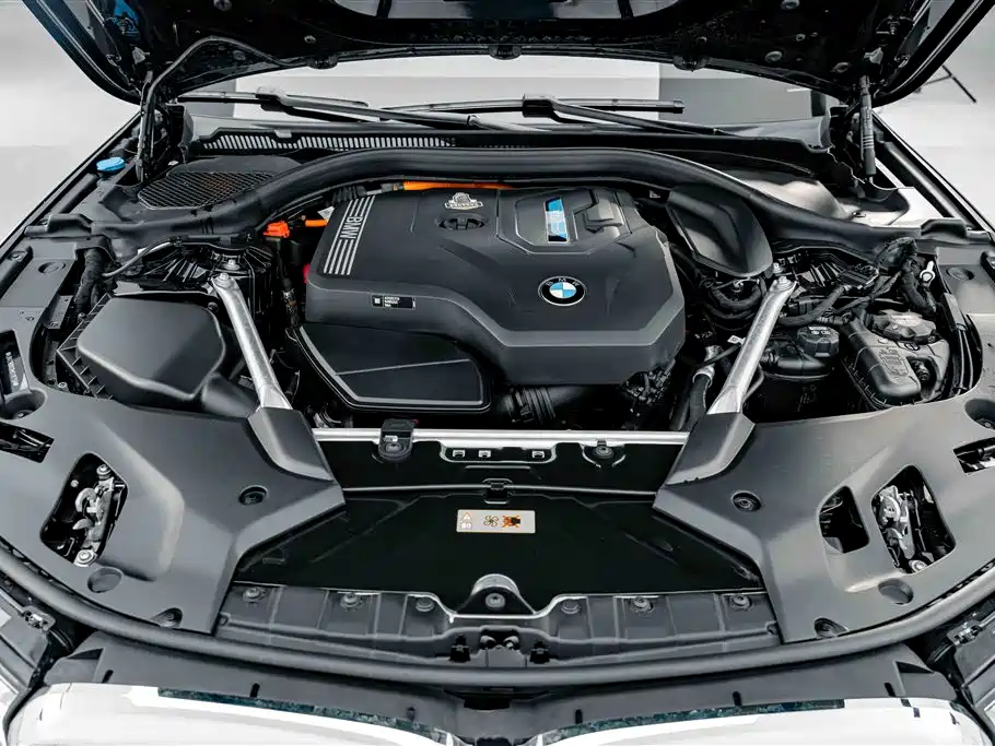 BMW 5 Series New Energy — миниатюра 23