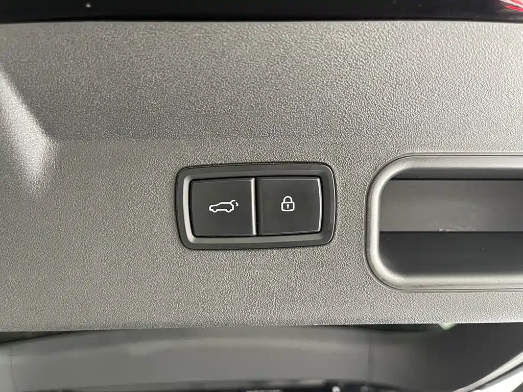 Li Auto Li ONE — миниатюра 28
