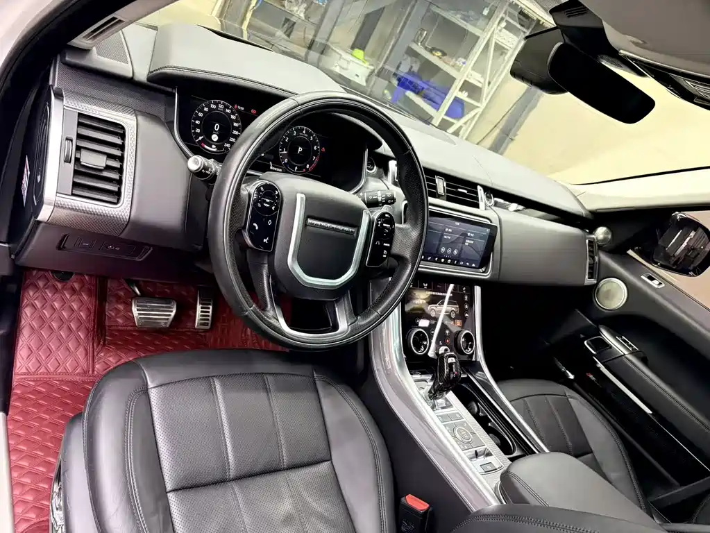 Land Rover Range Rover Sport 2020 3.0 L6 SE