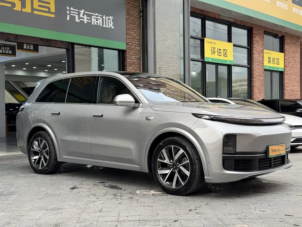 Li Auto Li L8 — миниатюра 3