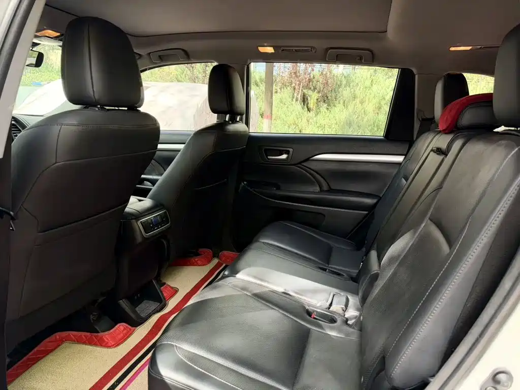 Toyota Highlander — миниатюра 8