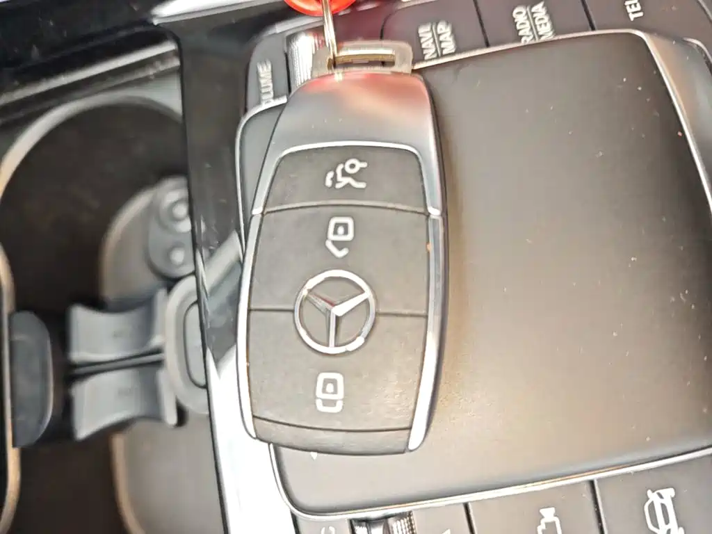 Mercedes-Benz GLB — миниатюра 9