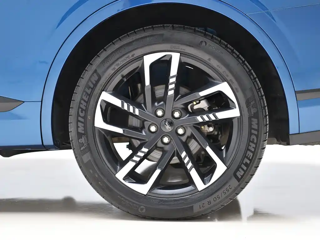 Ford Edge — миниатюра 26