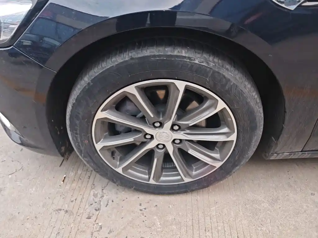 Buick LaCrosse — миниатюра 23