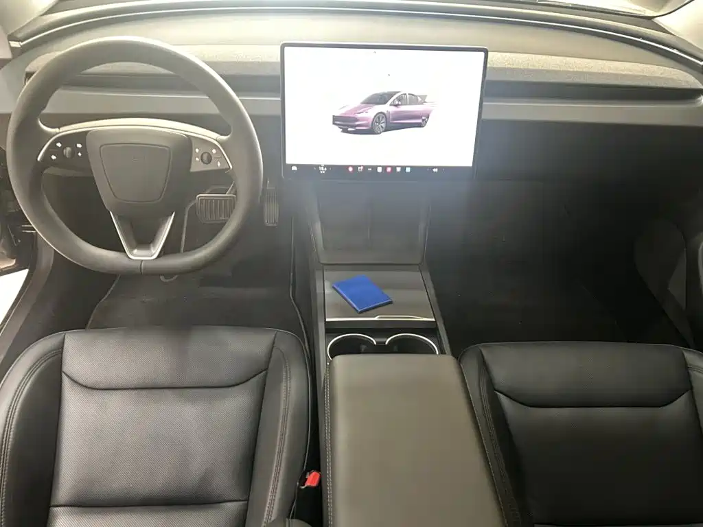 Tesla Model 3 — миниатюра 9