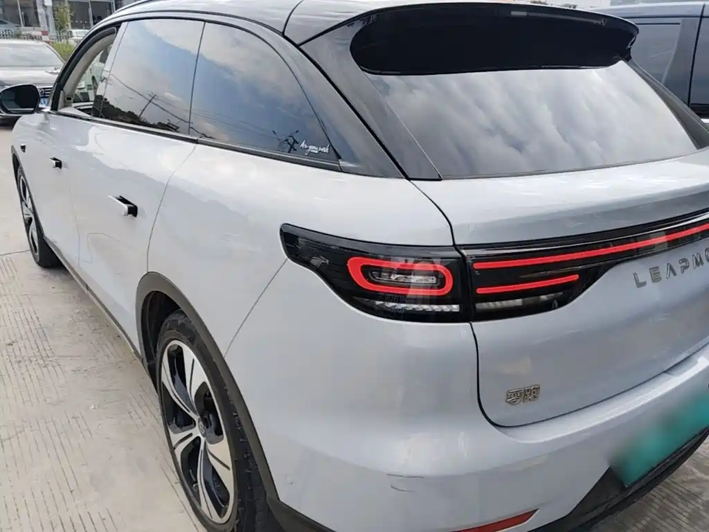 Leapmotor Leapmotor C11 — миниатюра 5
